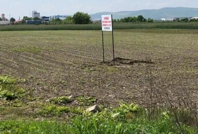 Teren de 10000 mp, în Central - 2