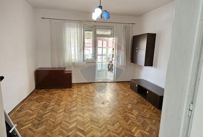 Casa mosnei strada Avram Iancu 2 camere bucatarie baie - 5
