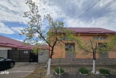 Casă cu 2 camere cu Teren 90 Mp în Belinț - 2