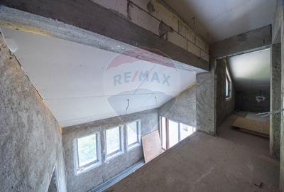 Casă individuală cu 8 camere cu Teren 622 Mp în Moieciu de Jos - 22