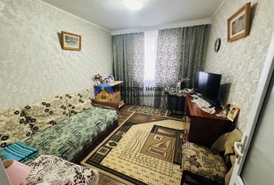 Apartament cu 3 camere semidecomandat în Dărmănești - 2