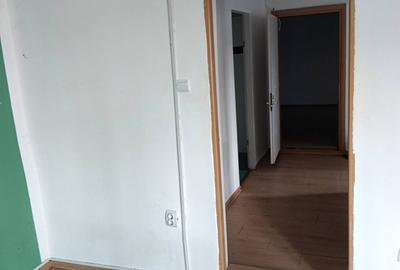 Casă cu 4 camere cu Teren 300 Mp în Central - 7