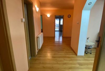 Casă cu 3 camere cu Teren 500 Mp în Central - 10