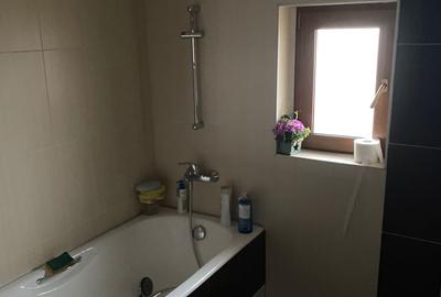 Casă cu 5 camere decomandat cu Canalizare în Central - 17