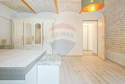 Apartament cu 3 camere semidecomandat, mobilat în Schei - 12