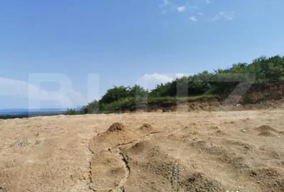 Teren de 750 mp, în Central - 2