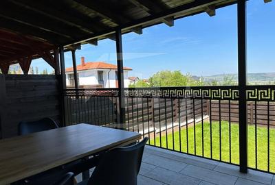 Casa individuala, curte mare si view in Dezmir - 11