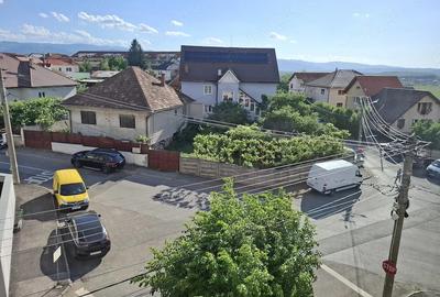 Garsonieră decomandată în Tilișca - 6