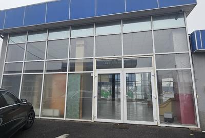 Inchiriez spatiu comercial , pretabil showroom, 140m,open space+7parcari,central - 2
