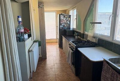 Apartament cu 3 camere decomandat în Rogerius - 6