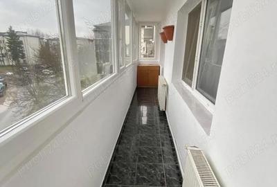 Apartament cu 3 camere semidecomandat în 1 Decembrie - 2