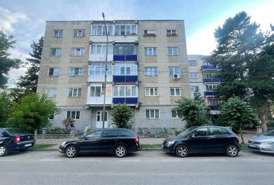 Apartament cu 3 camere decomandat în Central - 1