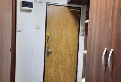 Vanzare ap 3 camere Berceni zona Aliorului - 1