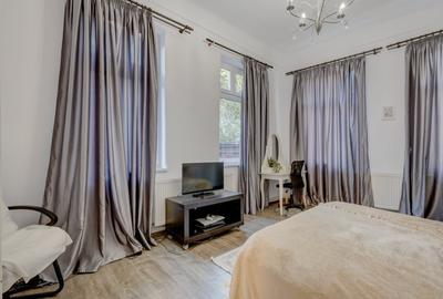 Casa interbelica cu farmec, in apropiere de Mall Vitan Casa interbelica cu farmec, in apropiere de Mall Vitan - 16