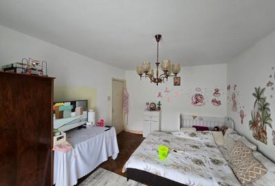 Apartament cu 4 camere decomandat, mobilat în Circumvalațiunii - 2
