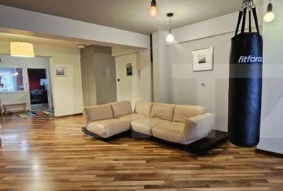 Apartament cu 4 camere semidecomandat în Central - 12