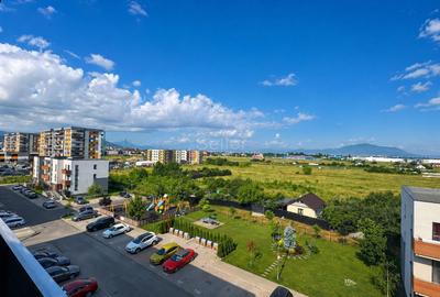Apartament cu 2 camere decomandat, mobilat în Tractorul - 1