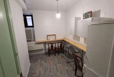 Apartament cu 3 camere decomandat, mobilat în Floreasca