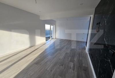 Casă cu 3 camere cu Teren 400 Mp în Central - 2