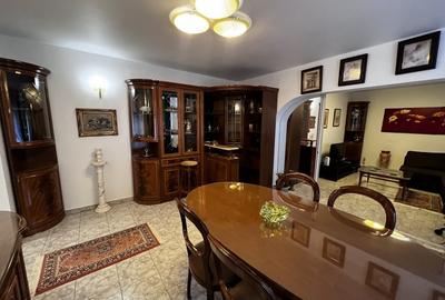 Apartament cu 3 camere semidecomandat, mobilat în P-ța Victoriei - 9