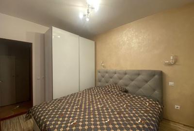 Apartament cu 2 camere semidecomandat, mobilat în Florești