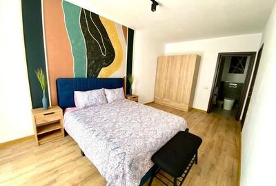 3 Camere Mobilat, Complet, cu 3 Terase și Parcare Complex Subcetate