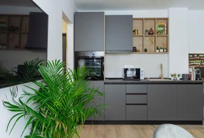 Apartament cu 3 camere semidecomandat, mobilat în - 17