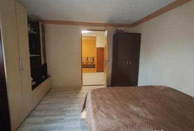 Casă cu 5 camere cu Teren 744 Mp în Brătășanca - 14