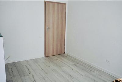Apartament cu 3 camere decomandat, mobilat în Central - 1