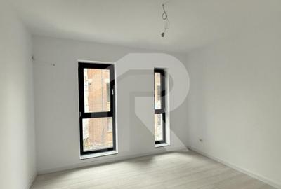 Apartament cu 3 camere decomandat în Nerva Traian