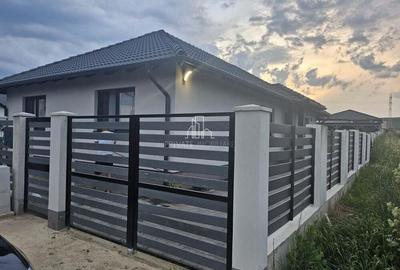 Casa/Vila Noua de Vanzare, mobilata/Utilata, Deosebita, Nazna - 11