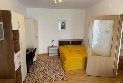 Garsonieră decomandată în Plopilor - 2