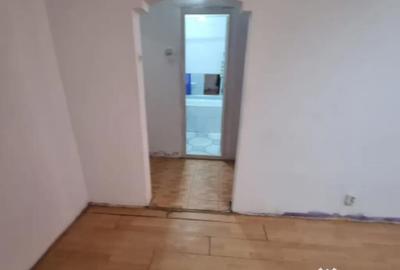 Apartament cu 2 camere semidecomandat, mobilat în Filiași - 4