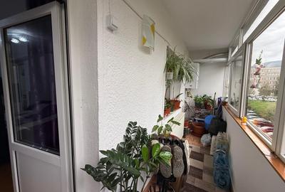 Apartament cu 2 camere transformat in 3,etaj 3, zona Ulpia - 22