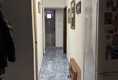 Apartament cu 3 camere decomandat în Central - 4