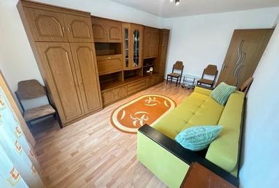 Apartament cu 3 camere decomandat în Târgu Cucu - 1