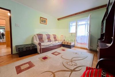 Liber de vanzare apartament 3 camere Baza 3, etaj intermediar - 2