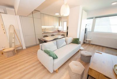 Apartament cu 3 camere decomandat, mobilat în Victoriei