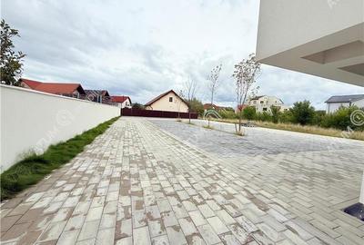 Spatiu comercial si birouri de vanzare in Sibiu zona Shopping City - 12