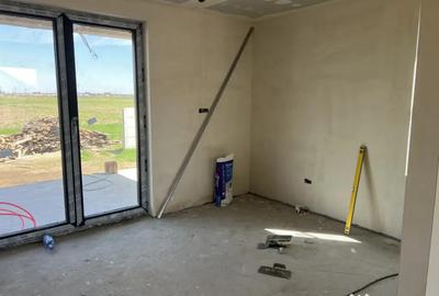 Casă cu 4 camere cu Teren 325 Mp în Central - 5