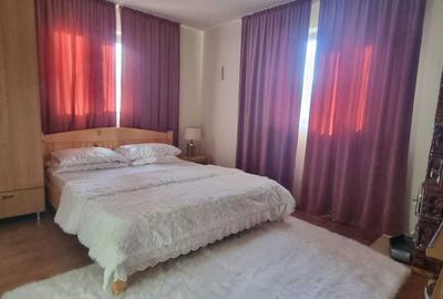 Casă cu 4 camere în Central - 2