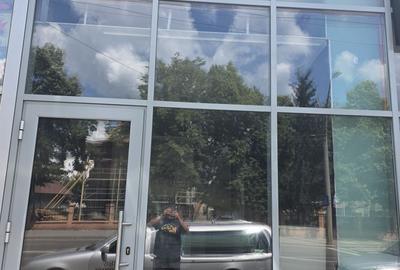 Spațiu comercial, de 20 mp, în Central - 4