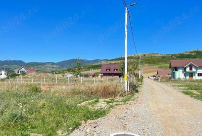 Teren de 1020 mp, în Ighiu - 7