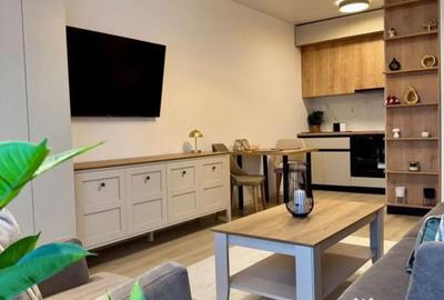 Apartament cu 2 camere decomandat în Central