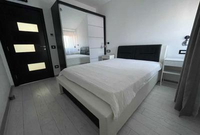 Apartament cu 3 camere decomandat în George Enescu