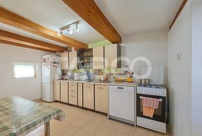 Strada Parului -  Casa de vanzare cu 3 camere Cartier Marmelada - 9