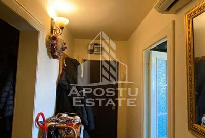 Apartament cu 3 camere decomandat în Olimpia-Stadion