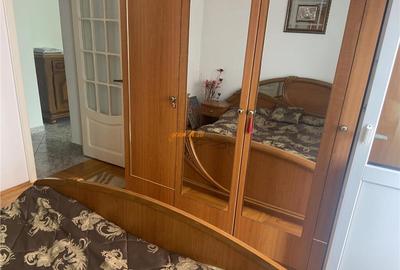 Apartament 4 camere , zona centrala -2 Stejari , decomandat - 8