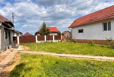Casă individuală cu 4 camere în Decebal