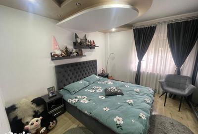 Apartament cu 4 camere decomandat în 1 Mai - 7